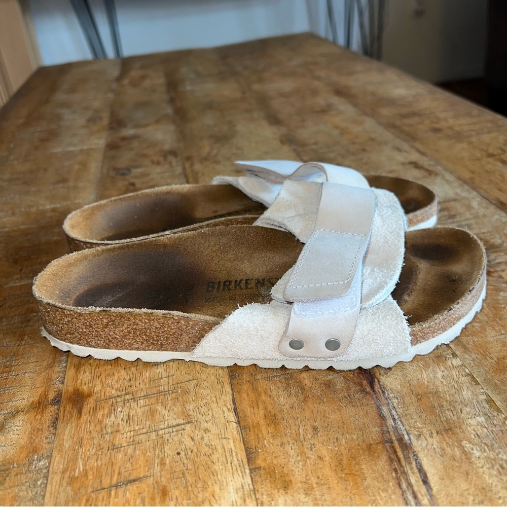 Birkenstock Women's Oita Suede Sandal Off White Size 6-6.5 Narrow